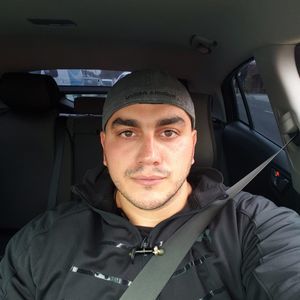 Meet your Posher, Daron